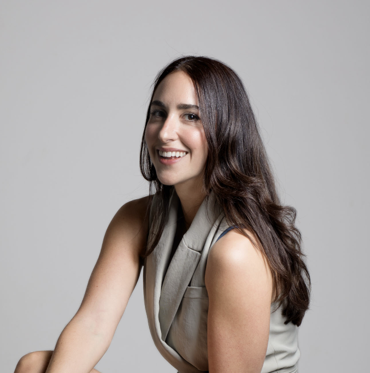 Portrait of Beatrice Carlini, executive English coach